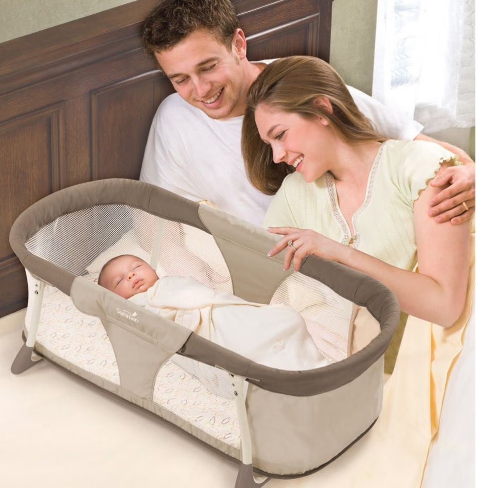 Cozy Baby Bassinet in Cream and Brown